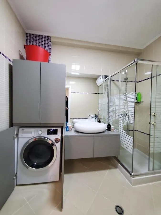 Helga'S Deluxe 3 Apartment Tirana